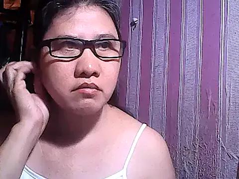 sweetsosie18 on StripChat 