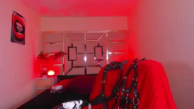 tamara_rouse1 on StripChat 