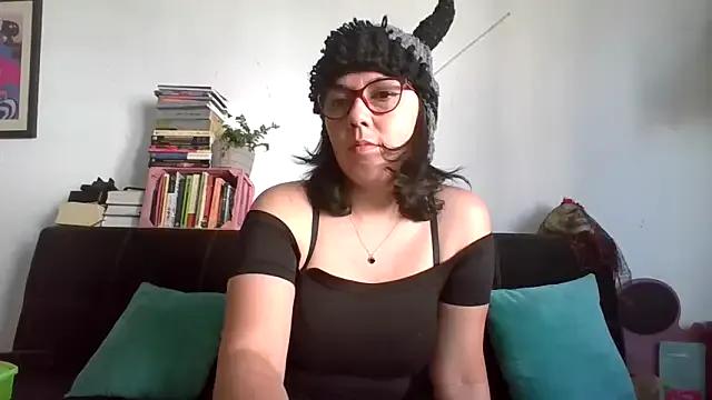 Tiramisu89 — lush on! make me feel like a bitch!!!!