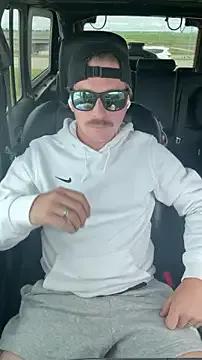 uncut_luke on StripChat 