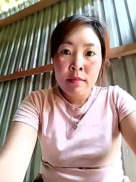 vivi_cute on StripChat