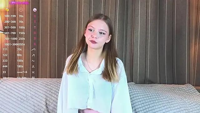 WeiSusi — Massage tits under bra