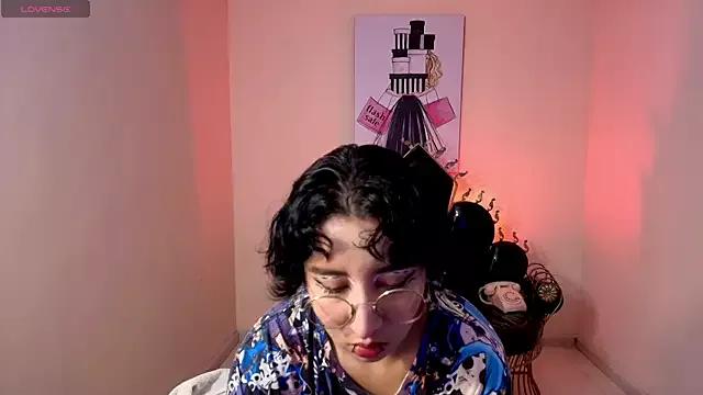 Xayah_77 on StripChat 