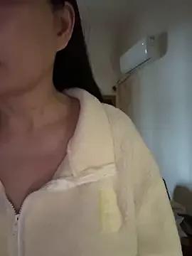 xiiuuff18 on StripChat 