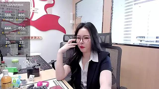 xixiya888 on StripChat 