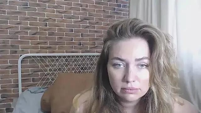 xxkristinaxx on StripChat 