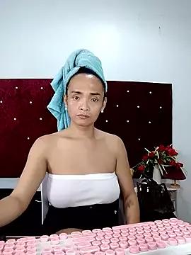 XxMissBEAUTYFULLxX on StripChat