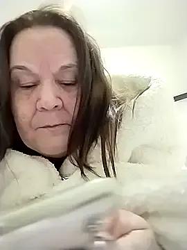 Yaya_Mineira on StripChat 