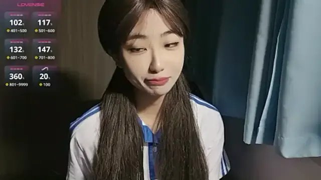 Yyoo-99 on StripChat 